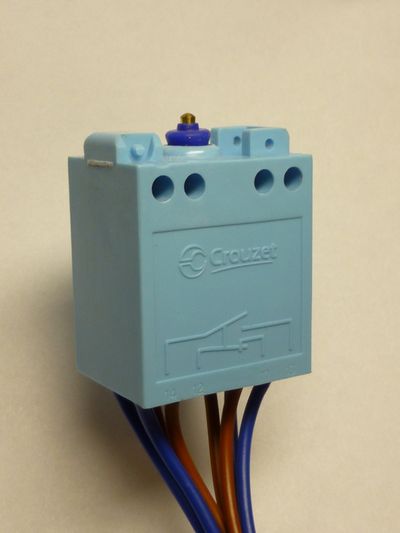 DPDT Sealed Switch With Wire Output